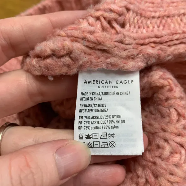 American Eagle Outfitters Pink Knit Cropped Sweater‎ Women's Size Medium Chunky - Image 6