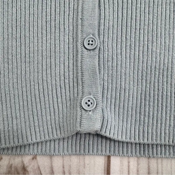 Brandy Melville Pale Blue Sweater Cropped V Neck Button Front Cottagecore Small - Image 6