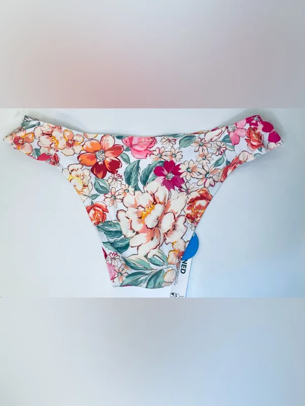 Cupshe Set NWT Women’s Pink Multi Floral Bikini Swimsuit Size‎ S - Image 9