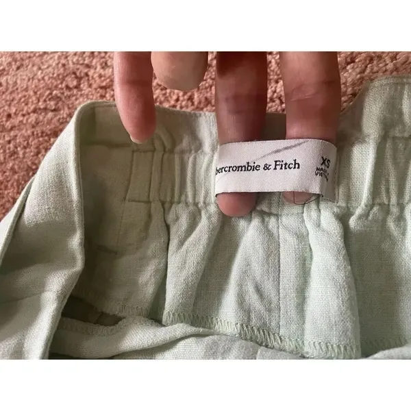 Abercrombie Fitch mint green linen belted high waist shorts size XS - Image 2