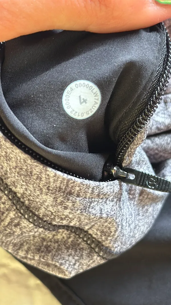 Lululemon Track That Shorts 5" - Image 7