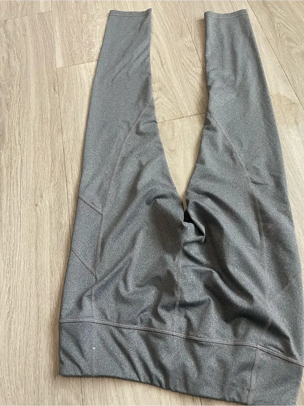 Reebok Gray Women's Performance Leggings - Image 3