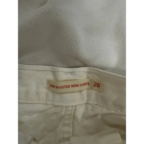Levi's High Waisted Ripped Mom Shorts Jeans Fray Hem White Women's Size 26 - Image 8