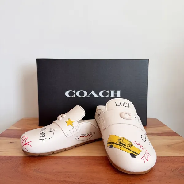 NWT Coach Sculpted C Clog With Sketch Print size US5 - Image 2