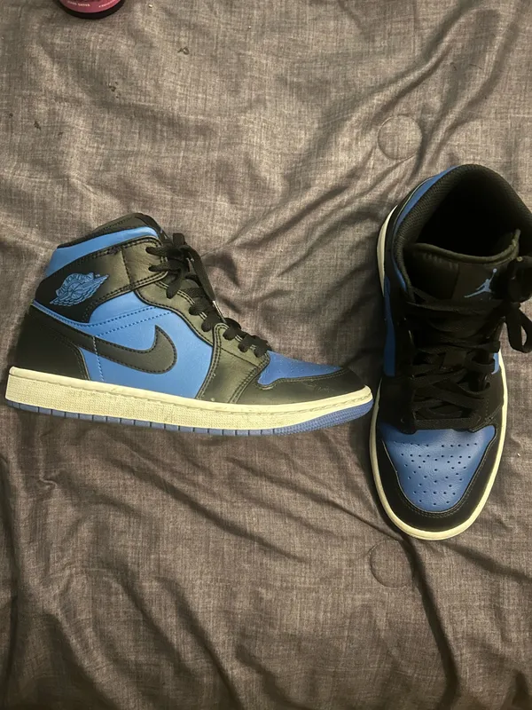 Jordan 1 Mid 'Black Blue' sneakers - Image 6