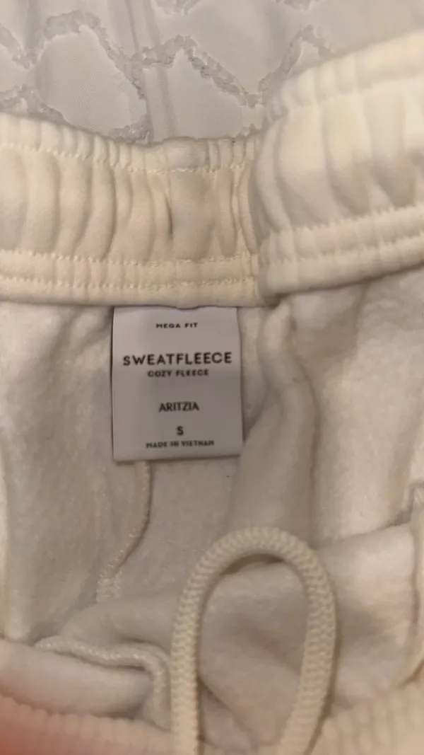 Aritzia Cream Mega Fit Cozy Fleece Sweatpants - Image 3