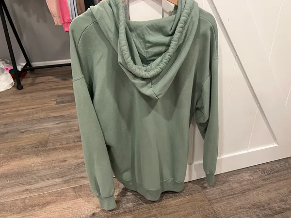 Hollister zip up - Image 9