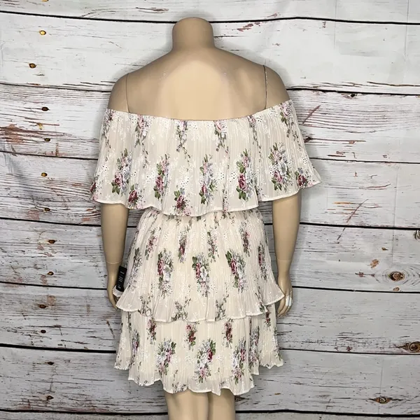Lulus NWT XL Floral Print Eyelet Embroidered Off the Shoulder Tea for Two Dress - Image 4