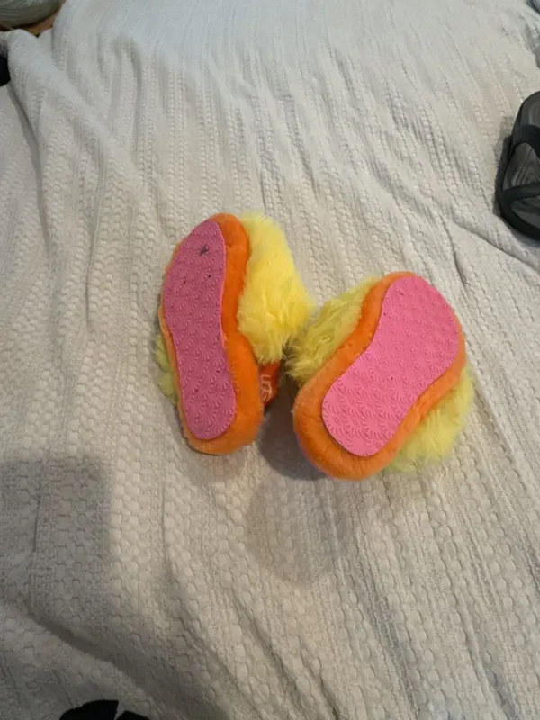UGG x Sesame Street Big Bird Fluff Yeah Slide Sandals - Image 5