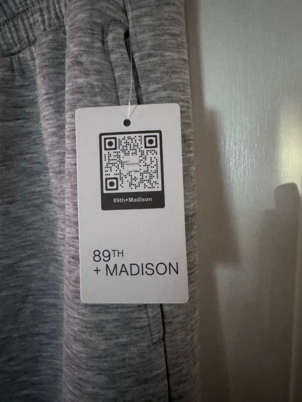 89th + Madison Heather Light Grey Wide Leg Lounge Sweatpants Medium - Image 3