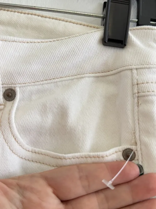 Happily Grey Off White Cream Flare Jeans Size 5 / 27 NWOT High Low - Image 3