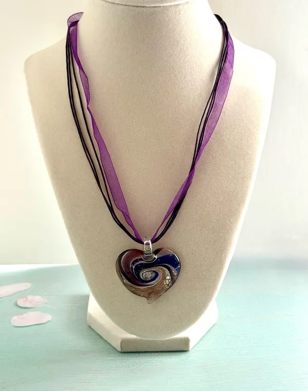 Murano Purple Heart Necklace - Image 3