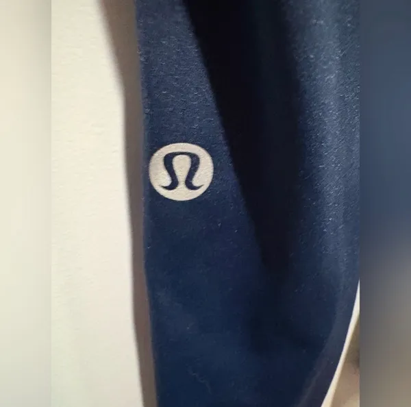 Lululemon Align High-Rise Navy Leggings - Image 3