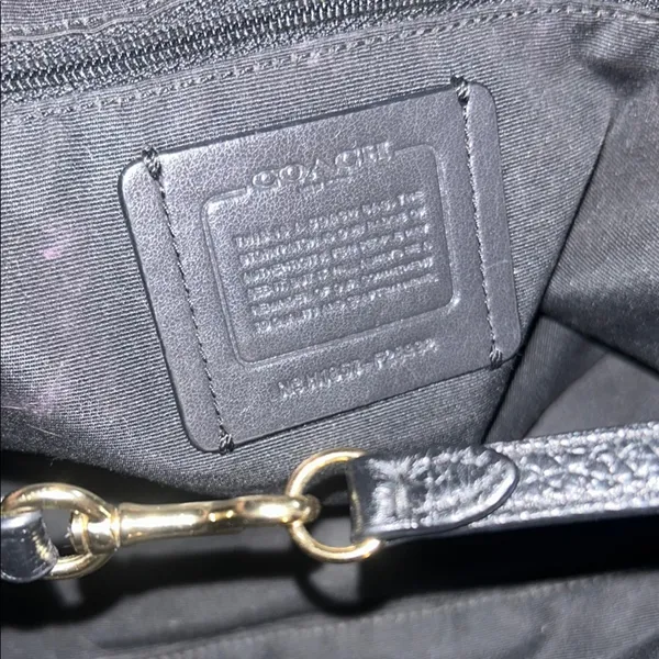 Coach Lexy Black Pebbled Leather Shoulder Bag - Image 8