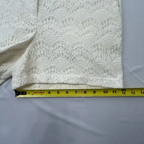 Ann Taylor LOFT White Lace Shorts Size 6 - Image 4
