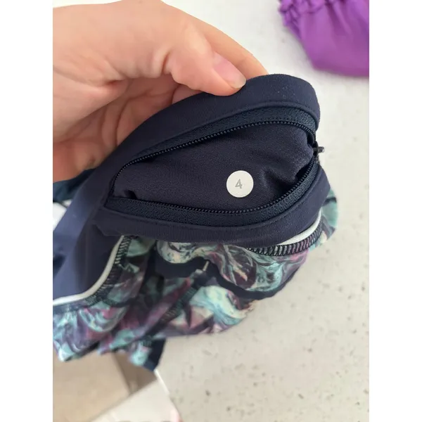 Lululemon Run Speed Shorts Womens 4 Iridescent Multi Deep Navy Athletic Gym Yoga - Image 4