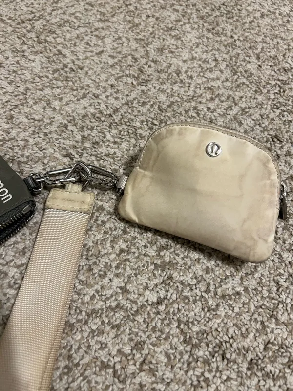 Lululemon Keychain green  - Image 8