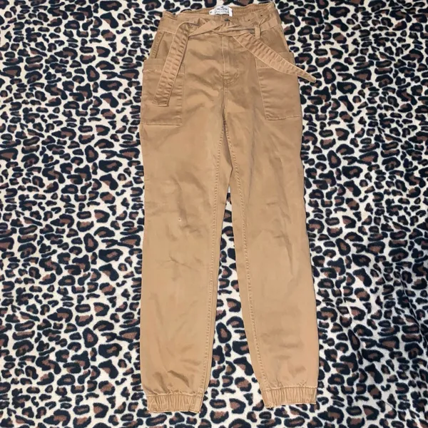 hollister ultra high rise cargo skinny jogger pants - Image 3