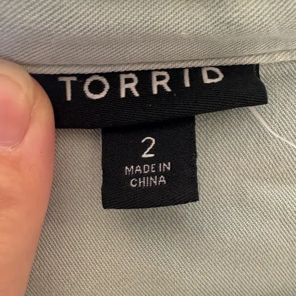 Torrid Taylor Classic Twill Camp‎ Shirt Mint Green Size 2 - Image 5