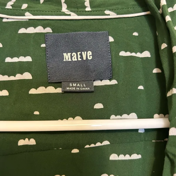 Anthropologie Maeve Green Cloud Novelty Print Tie‎ Front Blouse Size Small - Image 4