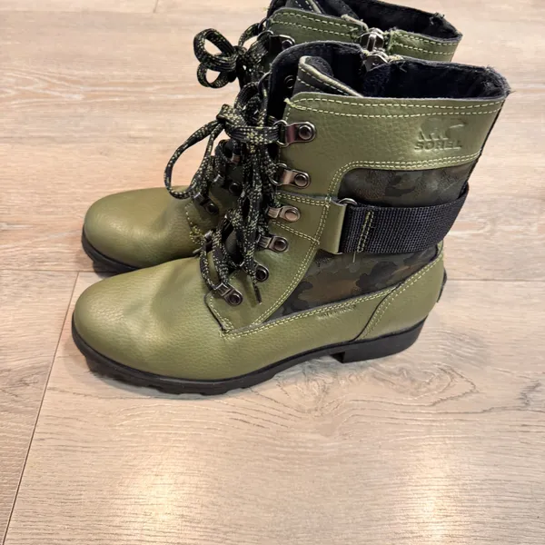 Sorel Emelie Conquest Olive Green Camo Lace Up Zip‎ Combat Boots Size 5 - Image 4