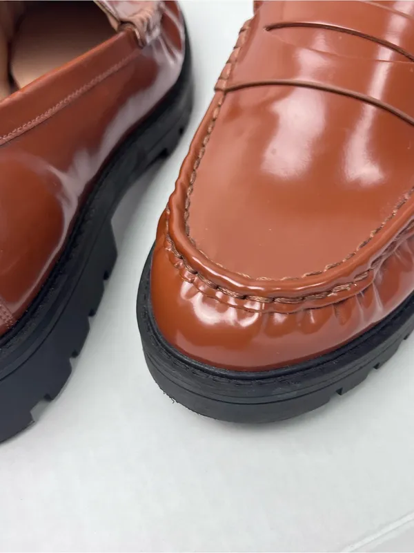 LOFT Brown Faux Leather Slip On Penny Loafers Size 9.5M Preppy Casual Minimalist - Image 7