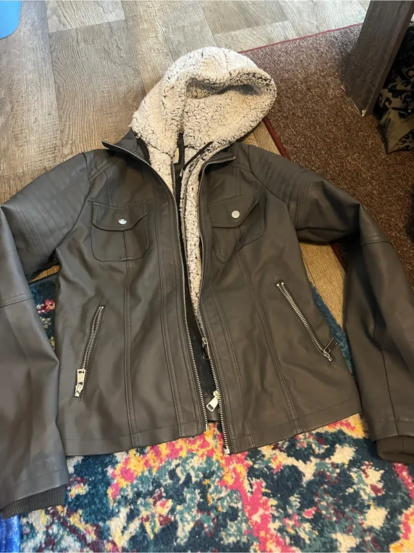 Novish Womens Gray Faux Leather Jacket with Sherpa Hood - Image 5