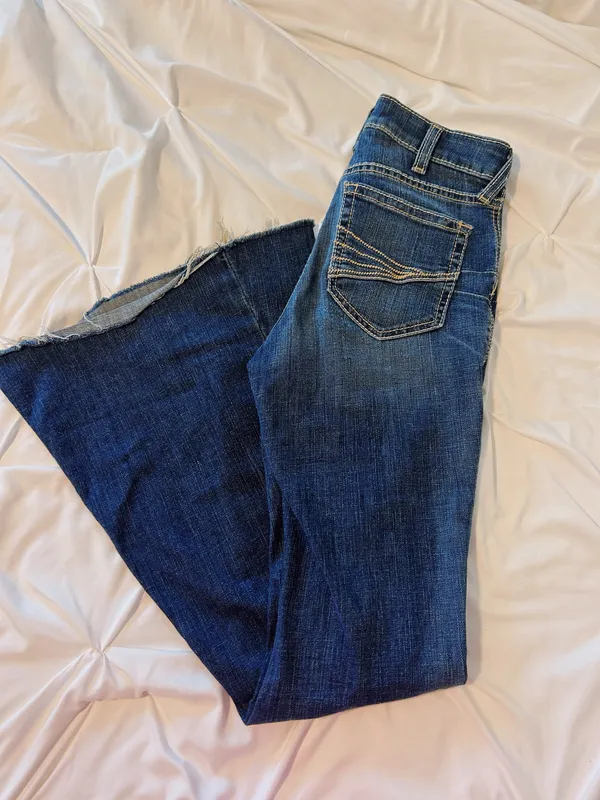 Ariat High-Rise Flare Jeans - Image 2