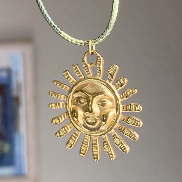 Handmade gold tone stainless steel sun boho retro vintage style necklace☀️ - Image 3
