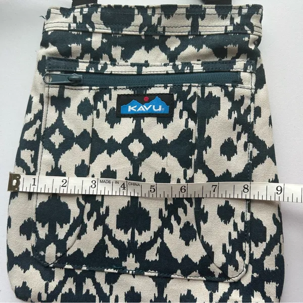 KAVU Small Crossbody Bag Black Blue White Geometric Print Adjustable Strap - Image 9