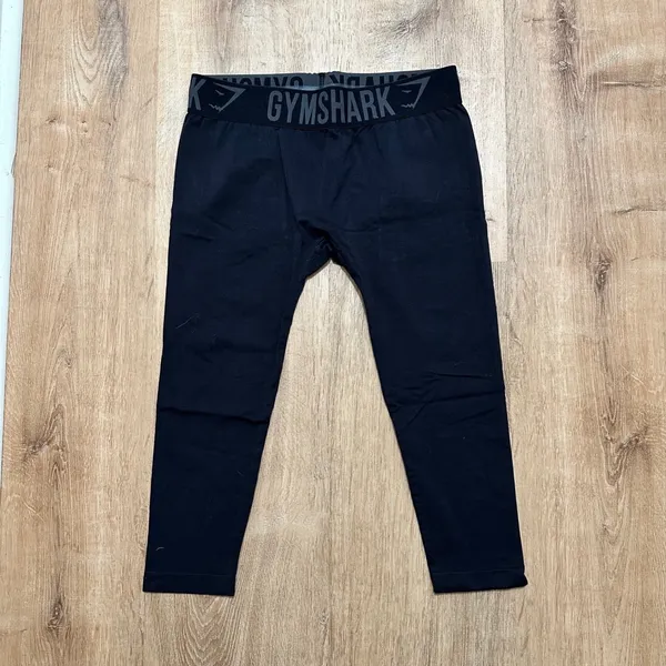 GYMSHARK | Women's Black Seamless Cropped Athleisure Leggings, Size L‎ - Image 2