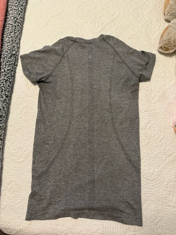 Lululemon Swiftly Short Sleeve 2.0 - Image 2