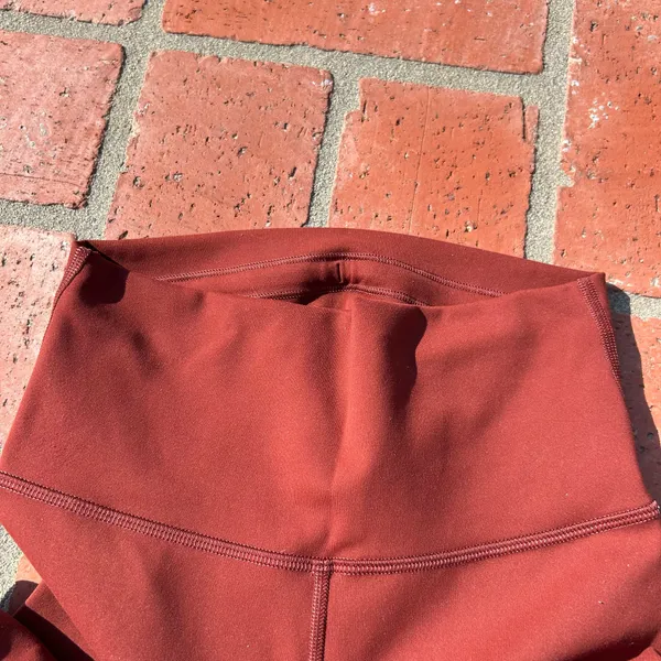 Lululemon Wunder Under Leggings Size 4 - Image 3