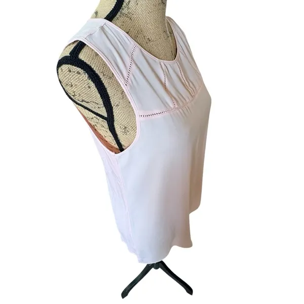 LOFT Pale Pink Sleeveless Chiffon Top Size M - Image 4