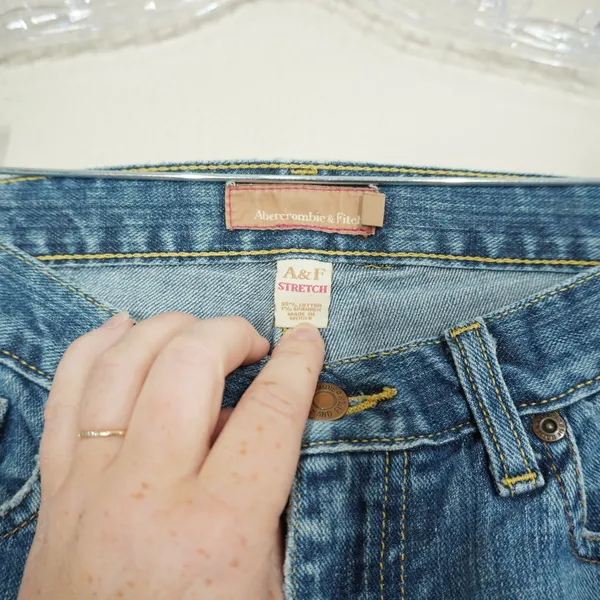 Vintage Y2K Abercrombie & Fitch Women's 8L Bootcut Stretch Jeans Distressed Hem - Image 5