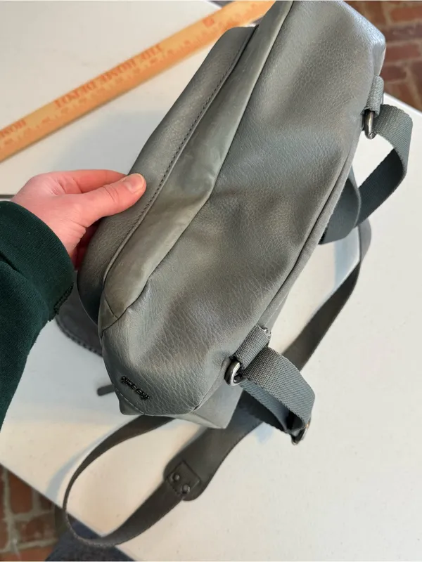 The Sak Ventura Convertible Leather‎ Backpack in distressed gray - Image 7