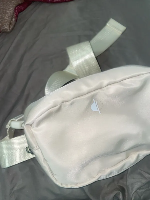Parelel Everywhere Belt Bag 1L, White Opal - Image 5