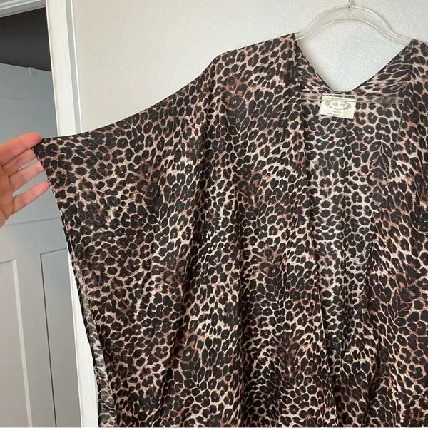 MIA JOY JOYFOLIE Leopard Print Kimono One Size - Image 4
