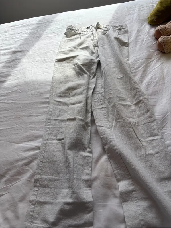 Brandy Melville White Straight Leg High-Rise Pants - Image 4