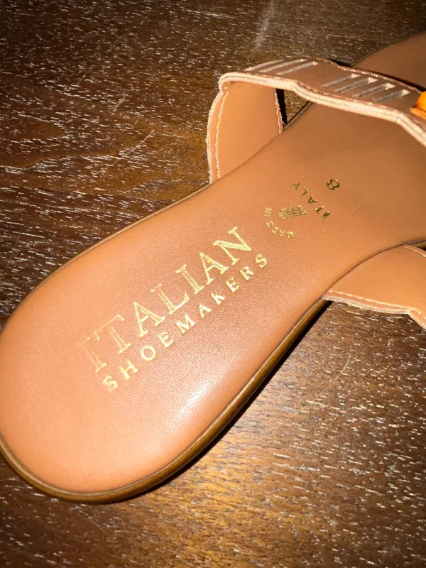 Italian Shoemakers Slip On Thong Triple Flower Sandal Shoes - Image 6
