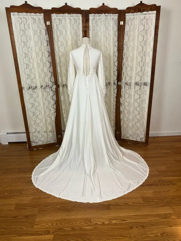 Pretty Vintage 1970s Simple Knit Wedding Gown - Image 7