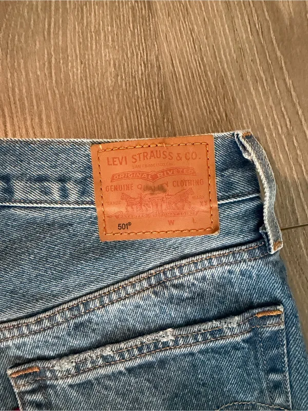 Levi's Light Blue Button-Fly Relaxed Jeans - Image 6