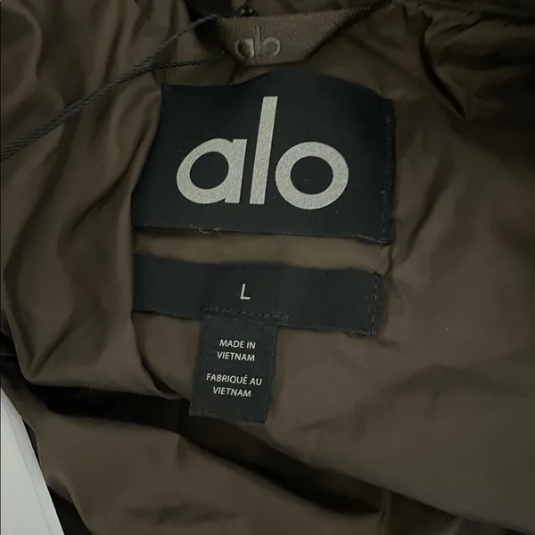 Alo Yoga NWT Socialite Shacket Button Down Pockets Expresso Size L SOLD OUT - Image 7