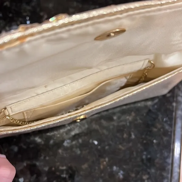 Gold clutch bag - Image 4