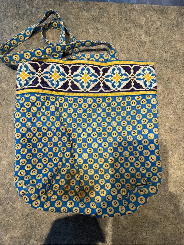 Retired Vera Bradley Riveria Blue Tote - Image 3