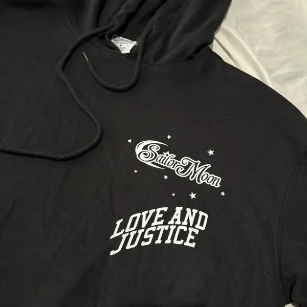 Official Sailor Moon "Love & Justice" Graphic Hoodie - Medium - Image 7