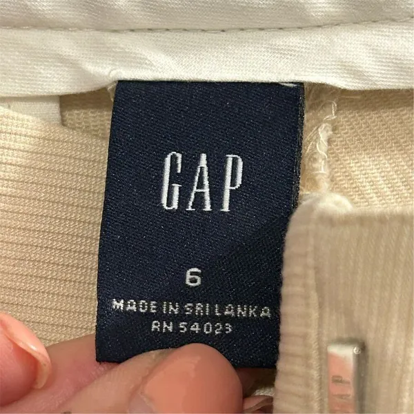 Gap Women's Cropped‎ Pants Size 6 Beige Straight Leg Casual - Image 5