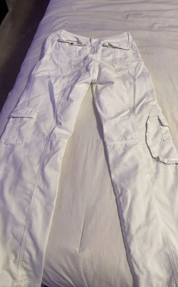 Brandy Melville White Kim Cargo Pants - Image 3