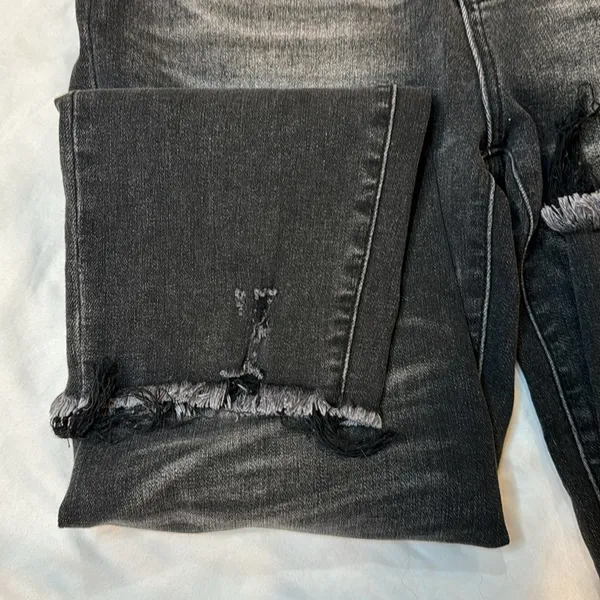 Risen Jeans, in like new condition! Size 11 - Image 4