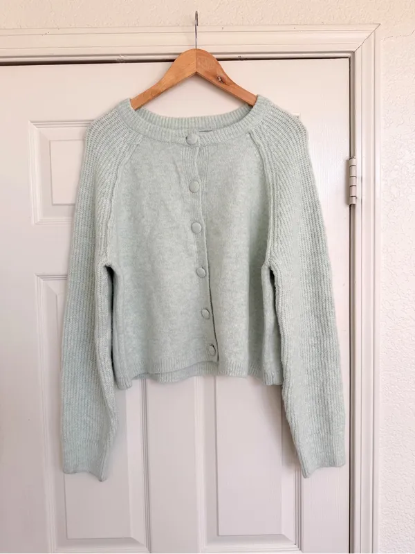 Song of Style Revolve Mint Sea Foam Green Crewneck Cardigan Sweater M - Image 2